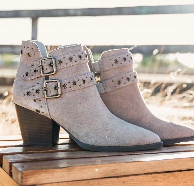 Elsa booties