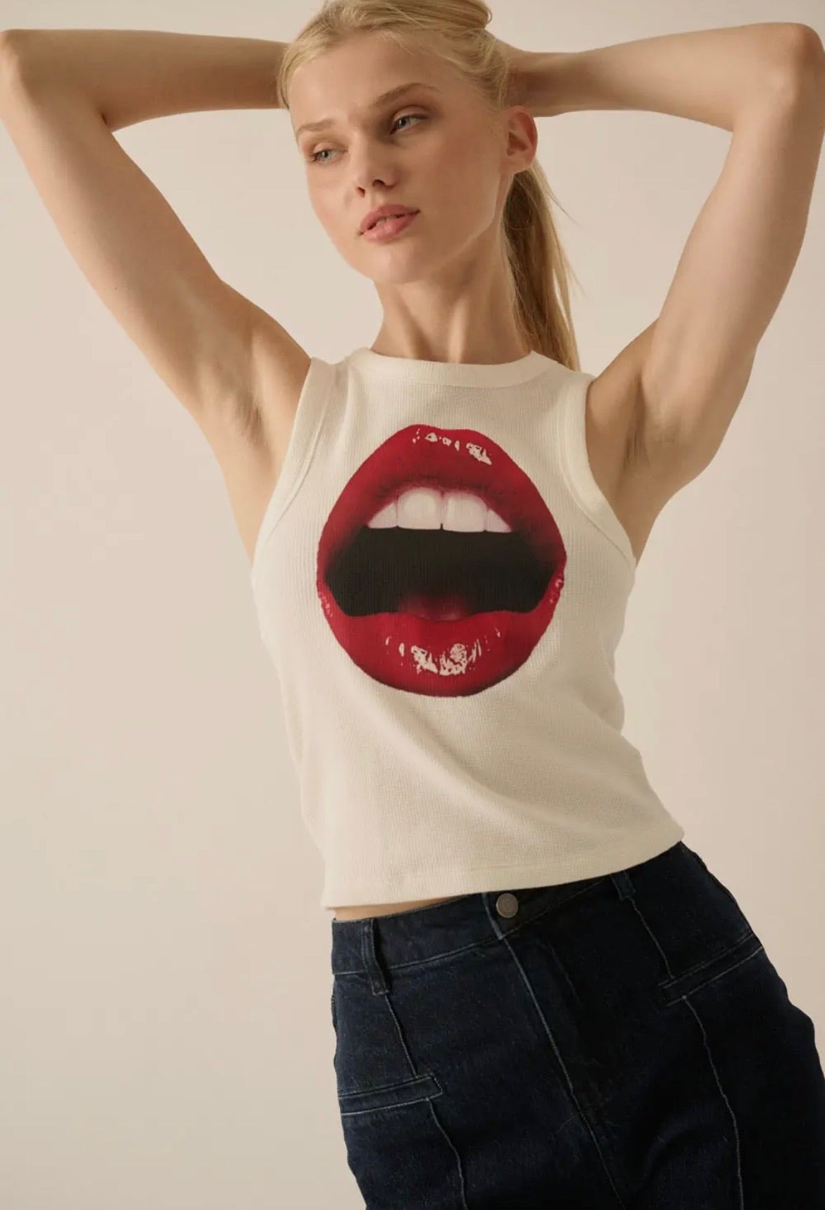 Lip Service tank
