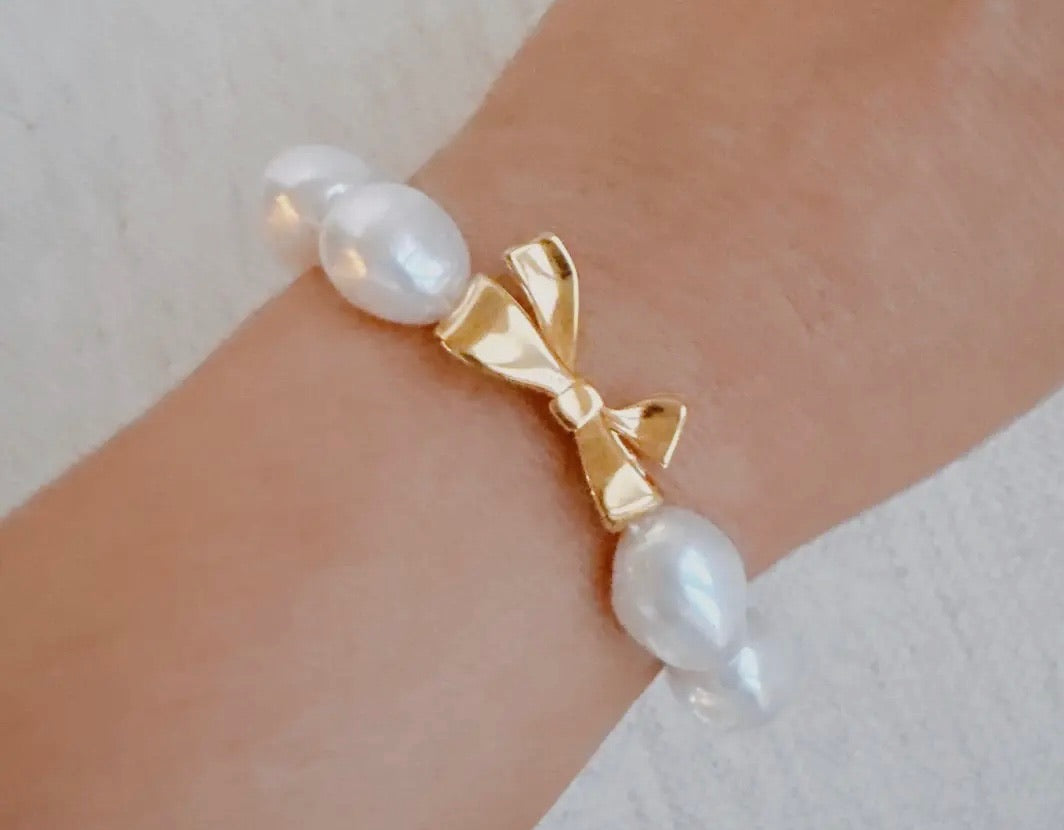 Bow’d & Beautiful bracelet