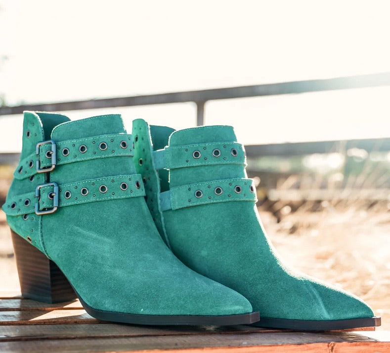Elsa booties