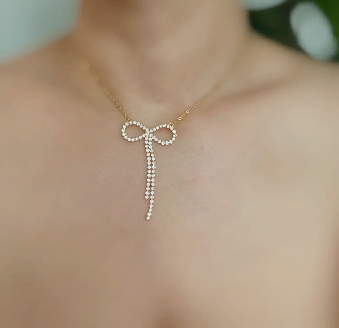 Ribbons & Bows necklace