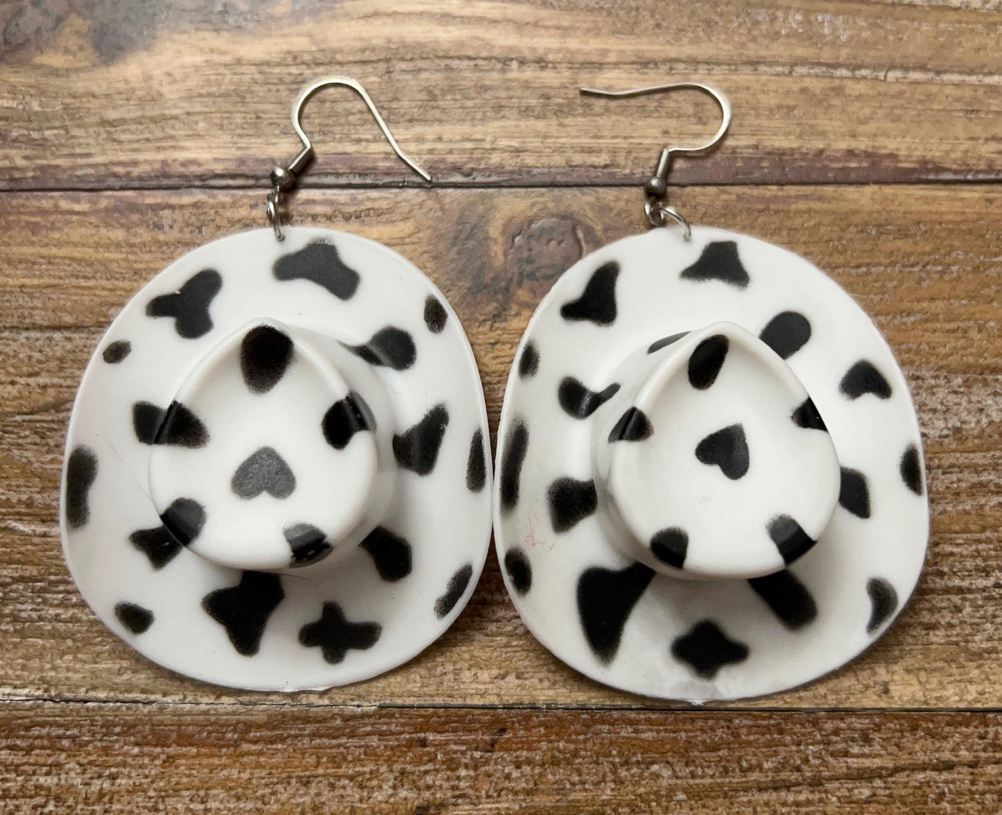 Moo-d On Point earrings