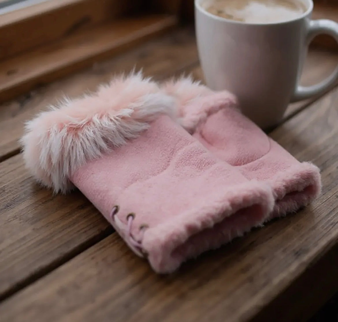 Fur Season gloves