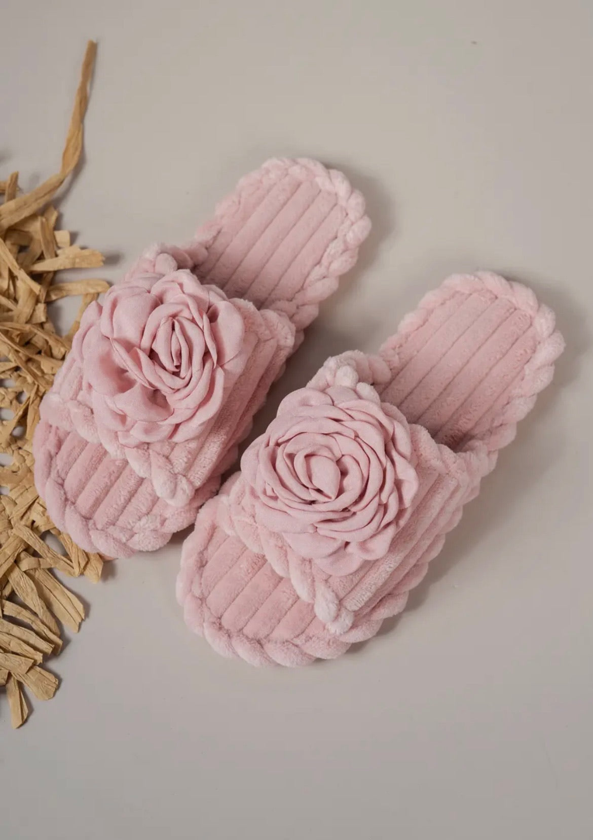 Lounging Pretty slippers