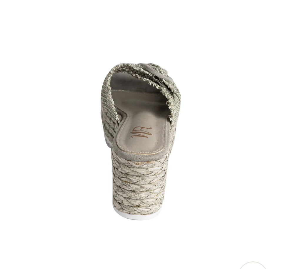 Eriwen Buckle wedges