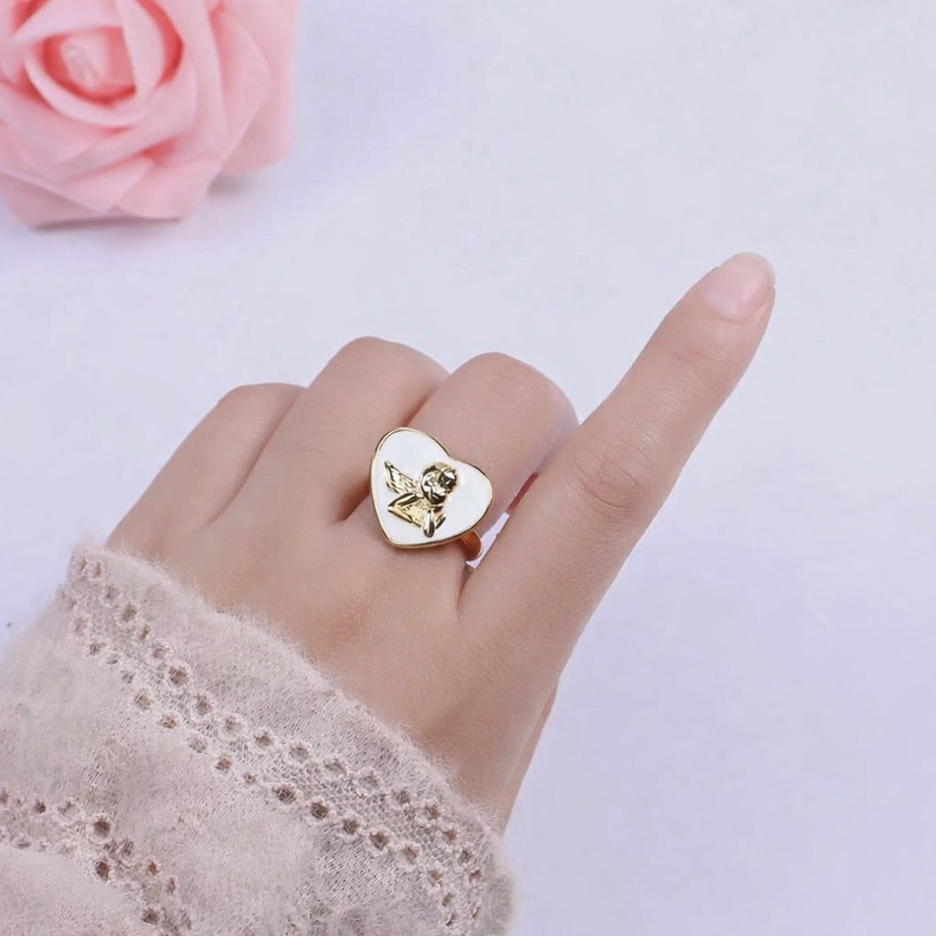 Cupid’s Kiss ring