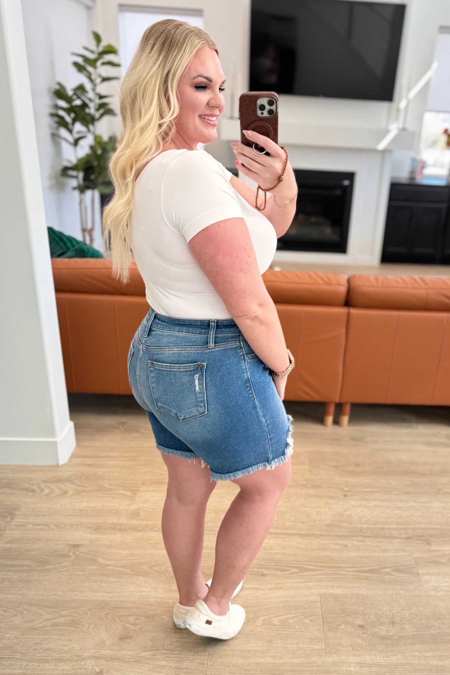 Judy Blue Kelsey Mid Rise shorts