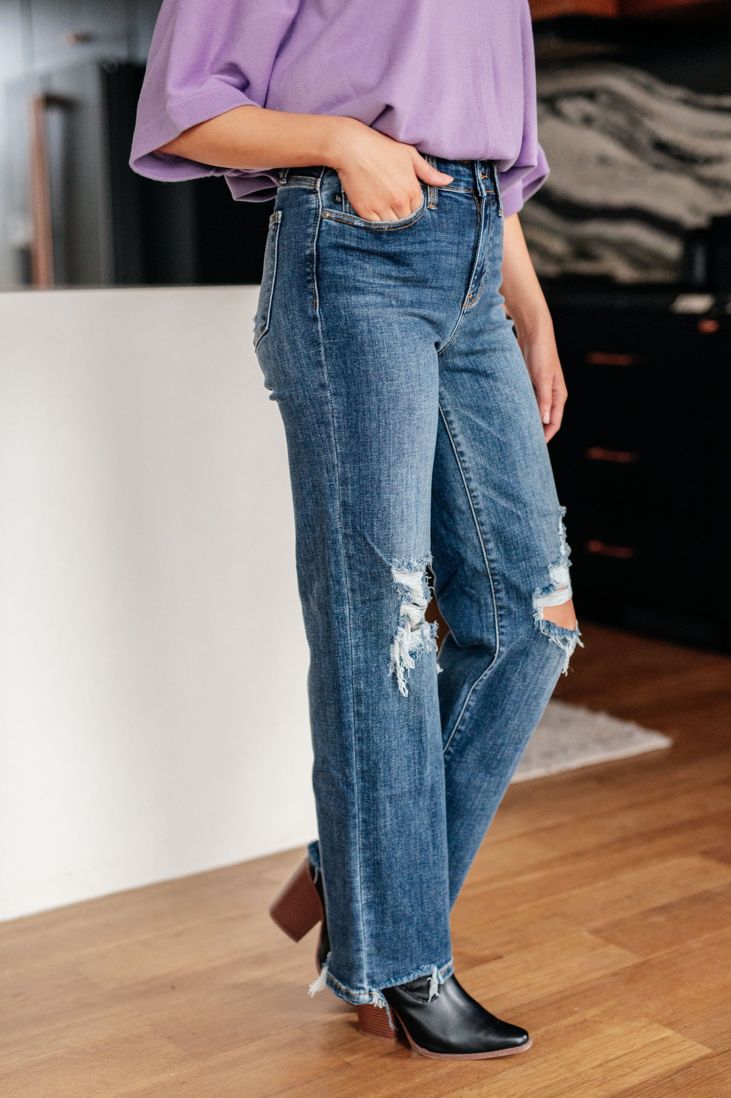 Judy Blue Rose 90’s Straight jeans